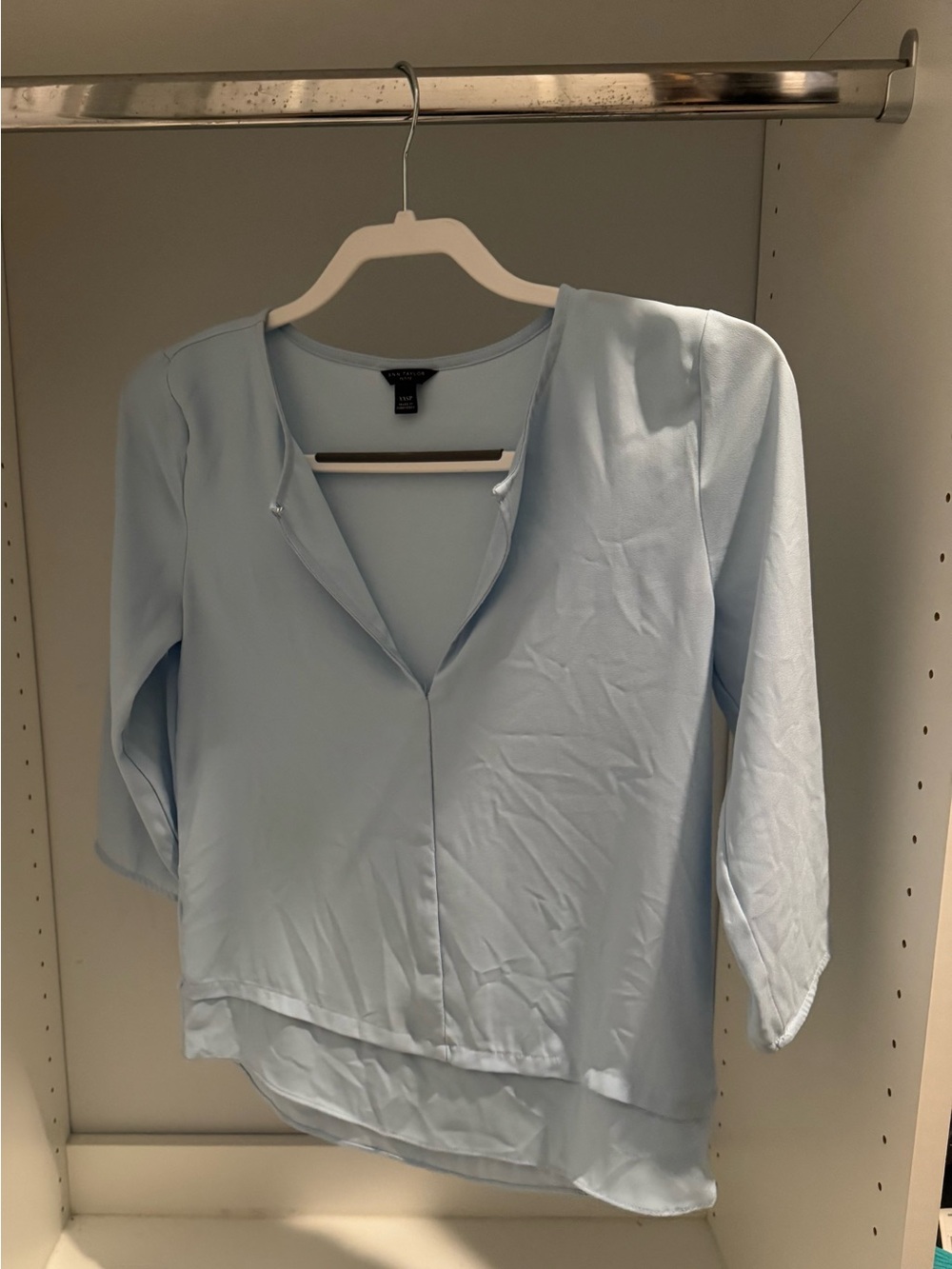 Ann Taylor Light Blue Women's V-Neck Blouse XXS Petite